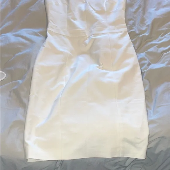 Elegant White Dress - Picture 3 of 4